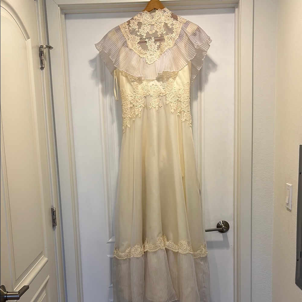 Vintage 1970’s Wedding Dress with Hat